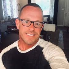 Bradley Bratcher's Instagram, Twitter & Facebook