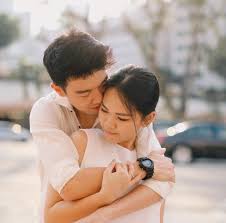 Simak yuk, ada idolamu gak? Paling Keren 30 Gambar Kartun Korea Pelukan Romantis 13 Ide Pose Pelukan Dari Belakang Yang Manis Dan Romantis Download 5000 G Gambar Kartun Kartun Gambar