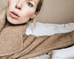 Laura Short's Instagram, Twitter & Facebook