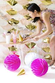 Diy Scallop Fringe Backdrop For Your New Years Party Backdrops For Parties Fringe Backdrops Party Event