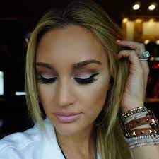 Brittany Layne Jason Aldeans Wife Estee Lauder Double Wear Foundation Nyc Liquid Eye Liner Morphe Hazel Eyeshadow Wedding Hair And Makeup Glam Eye Makeup