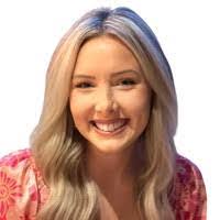 Emily Rutledge's Instagram, Twitter & Facebook