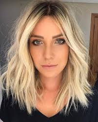 Evos premia tagli capelli scalati alle spalle in cui il ciuffo lungo o la frangia lunga incorniciano e valorizzano lo sguardo. Capelli Scalati 2019 I Migliori Haircut Alexim Parrucchieri