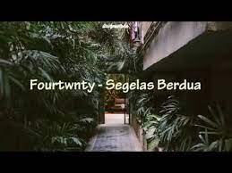 Fourtwnty Segelas Berdua Lirik Chords Chordify