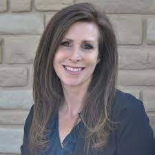 Maria Pearce's Instagram, Twitter & Facebook