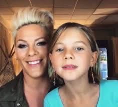 The singer, who shares daughter willow and son jameson with husband carey hart, is a proud mama who loves spending time with her. Pink Portugal Happy Birthday Willow Sage Hart Facebook