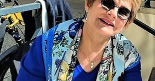 Villeneuve-lez-Avignon. Marie Saladin en dédicace “Aux Poneys de Delphine”