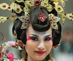 Find some great inspiration for incredible traditional and modern japanese haircuts. 35 Artistic Japanese Hairstyles Slodive