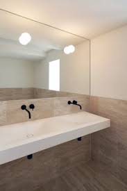 However, careful observation shows that cons outweigh pros and hence for a sophisticated yet antique look at the same time this stone is perfect. Best 24 Modern Bathroom Travertine Floors Design Photos And Ideas Dwell