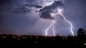 Wo das wetter in deutschland heute nacht ungemütlich bleibt. Wetter Schwule Hitze Hat Deutschland Aktuell Fest Im Griff