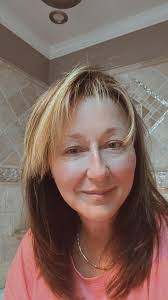 Glenda Vickers's Instagram, Twitter & Facebook