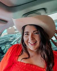 Haley Elizabeth Johnston (@haleyjohnston___) • Instagram photos and videos