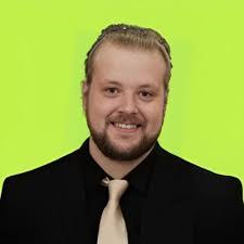 Justin Marsden's Instagram, Twitter & Facebook