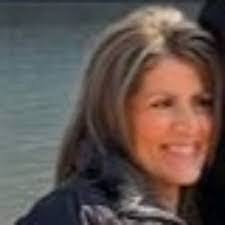 Lisa Karas's Instagram, Twitter & Facebook