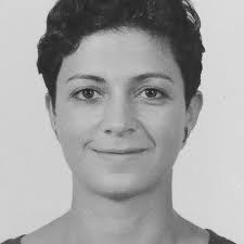 Art critics in Cairo: An alternative plot