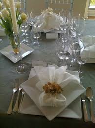 Beautiful Table Setting For Any Occasion Cristina Ferrare Bandejas Para Festa Decoracao De Mesa Decoracoes De Mesa