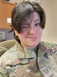 Beth Sanderson's Instagram, Twitter & Facebook