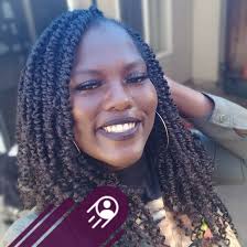 Are there other women in the No Man's Sky group who want to make friends