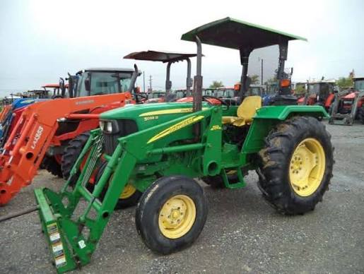 John Deere 5055D Tractor