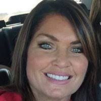 Karen Renee's Instagram, Twitter & Facebook