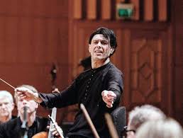 Все 3 плейлиста 93 трека. Morto Ezio Bosso Il Musicista Che Ha Incantato E Commosso A Mantova Indimenticabili I Due Concerti Del 2016 E 2017 Mantovauno It