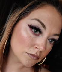 Fragrance mists with vanilla or sweet scents