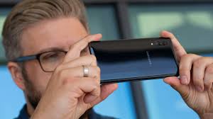 Samsung Galaxy A90 5G: the wolf in ...