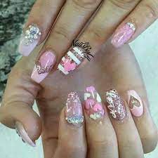 Las uñas acrílicas lucen atractivas en casi todas las personas. Sn Valentine Nails Rosas 14 De Febrero Dia Del Amor Y La Amistad Pink Nails Hearts Manicura De Unas Disenos De Unas Pies Unas De Amor