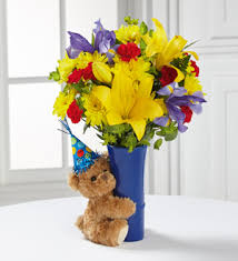 Featuring free, same day flower delivery in canada. Flowers From Our Heart The Ftd Big Hug Birthday Bouquet Ftd Florist Flower And Gift Delivery
