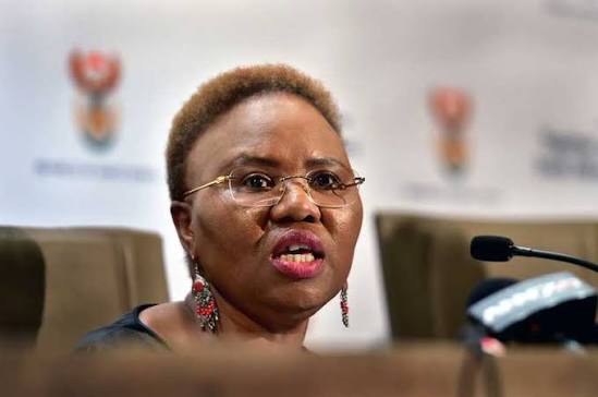 5 Reasons why Lindiwe Zulu must be fired