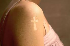 One tip to help make sure that the sticker sticks to your skin are to not put any moisturizer or oil on the area. 32 Coolest Suntan Tattoo Ideas