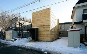 窓が無い空間でも光の移ろいで一日の流れを感じられる五十嵐淳による住宅 光の矩形 五十嵐淳 窓 隣家