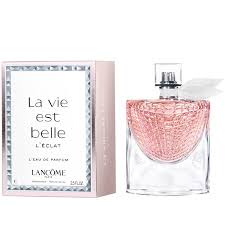 Drei der größten französischen parfümeure haben hierfür zusammengearbeitet. La Vie Est Belle L Eclat Sabina Store