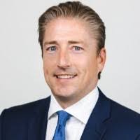 Max Bard's Instagram, Twitter & Facebook