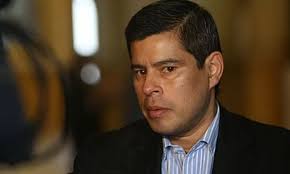 Congresista Luis Galarreta renunció a su militancia en el PPC