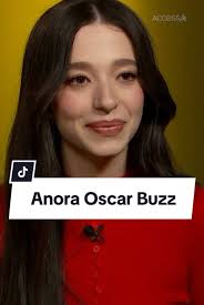 #MikeyMadison is reacting to that Oscar buzz 🐝