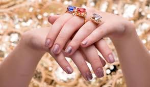 When you diy anything, you take the risk of messing things up. How To Clean Diamond Ring At Home Clean Gold Diamond Ring Fabulously