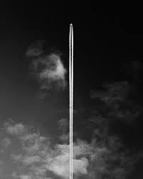 Kicking Of My 7 Day Bw Challenge With This Senkrechtstarter Hat Tip To My Fellow German Cinematographer Felinsky In London D Bw Photo Cinematographer Photo