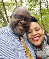 Pamela Simonson's Instagram, Twitter & Facebook