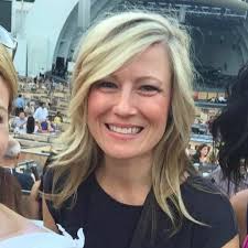 Christa Knapp's Instagram, Twitter & Facebook