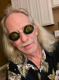 Welcoming new members to the Happy Hippies community