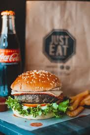 10 Secrets For Styling And Shooting Burger Photography Delicious Burgers Food Photoshoot Food Photo