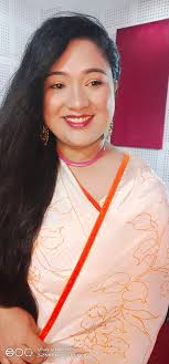 मलाइ आफ्नो हदमा रहन मन पर्छ, मानिसहरु यसलाई घमण्ड सम्झन्छन्,, भने म के  गरु,, शुभ बिहानी सबैमा🙏