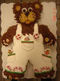 I asked the lady at the bakeshop counter. Birthday Cakes Boy Christmas Bear 24 Count Cupcake Cake In The Shape Of A Bear Decorated With Buttercream Icing Yesbirthday Home Of Birthday Wishes Inspiration