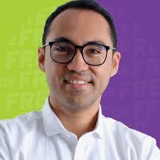 Camilo Chavez's Instagram, Twitter & Facebook