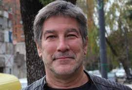 Pachu peña recordó una situación de abuso que vivió con un cura cuando era adolescente. Pachu Pena Y La Reaccion De Su Familia Tras Anotarse Como Voluntario Para La Vacuna No Saben Cuando Hablo En Serio Radio Mitre