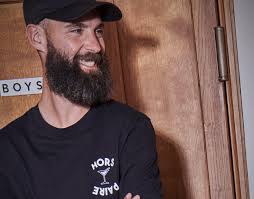 Nos belles trouvailles : marque de vêtements de Benoît Paire, collab'  Swatch x Dragon Ball Z, Quentin par Tarantino