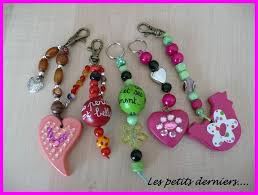 Apres La Vache Qui Rit Le Bonheur Est Aussi Dans La Creativite Bricolage Fete Des Meres Porte Clef Fete Des Peres