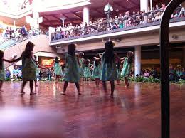 Hālau from across hawaiʻi were back on the stage at the edith kanakaʻole stadium on friday night, performing hula. Hula Girls On Stage At Ala Moana Shopping Center Picture Of Ala Moana Honolulu By Mantra Oahu Tripadvisor