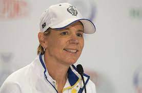 Lpga legend annika sorenstam shares the details of her collaboration with dick's sporting goods to host the 'get in the game'. Lpga Annika Sorenstam Kehrt Nach 13 Jahren Abwesenheit Zum Wettbewerb Zuruck